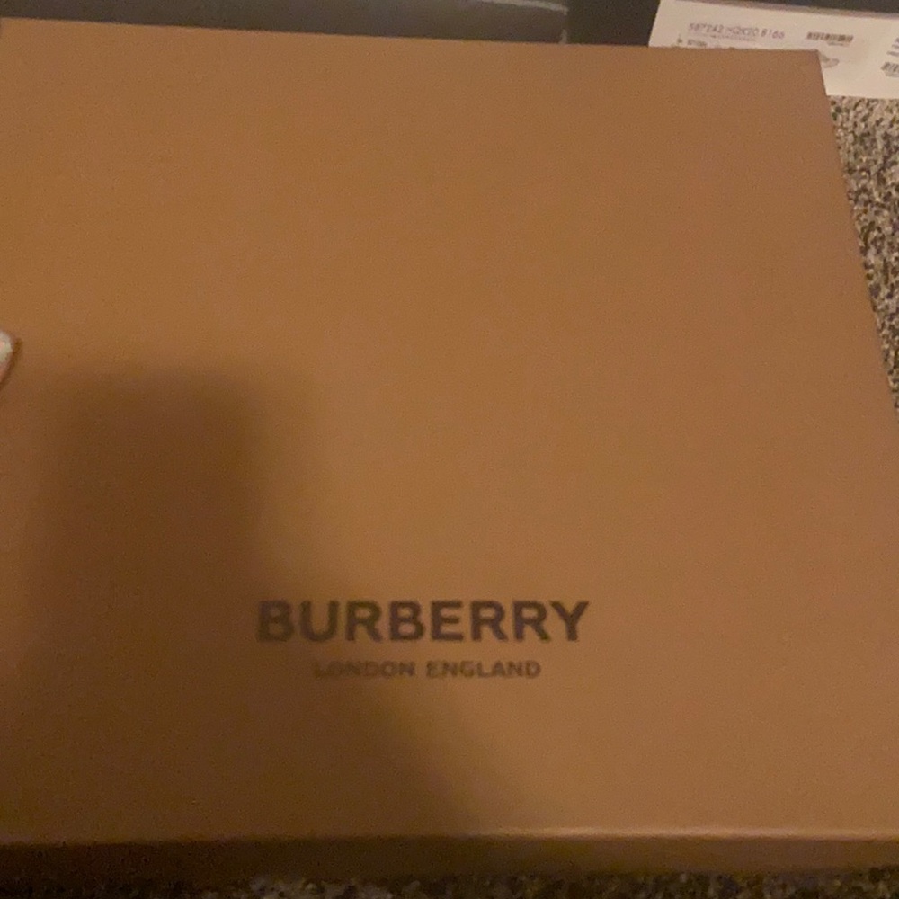 Burberry women rainboots WORN ONCE